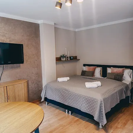 Sali Homes - Sm0 Charming Short Walk From Center Of Apartament