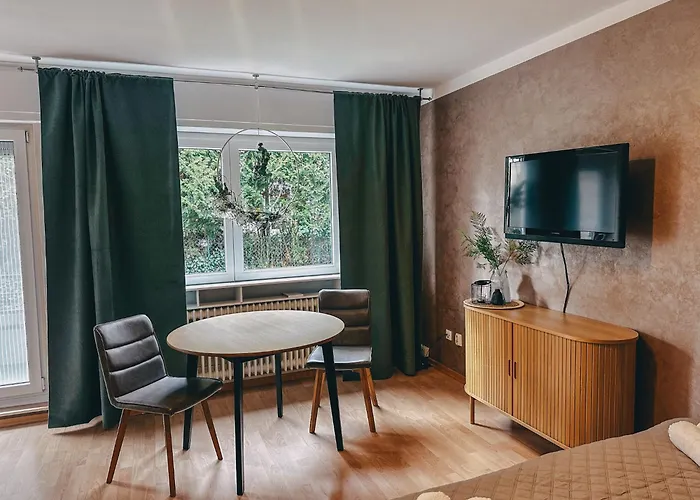 Sali Homes - Sm0 Charming Short Walk From Center Of * באיירוט
