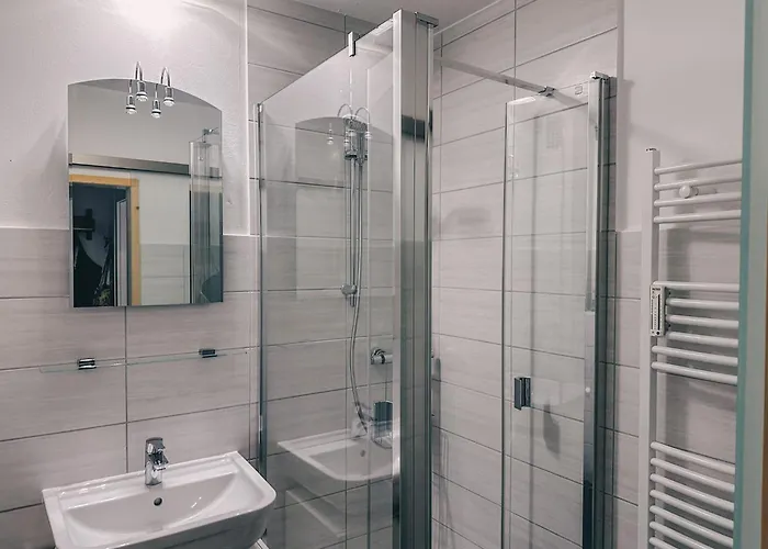 Sali Homes - Sm0 Charming Short Walk From Center Of *