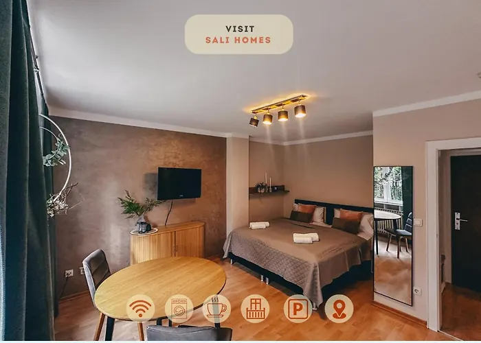 Sali Homes - Sm0 Charming Short Walk From Center Of דירה באיירוט